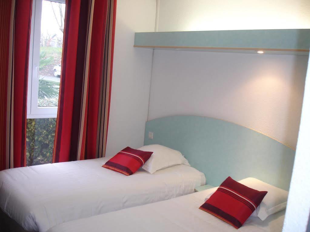 Agape Hotel Bessines ภายนอก รูปภาพ