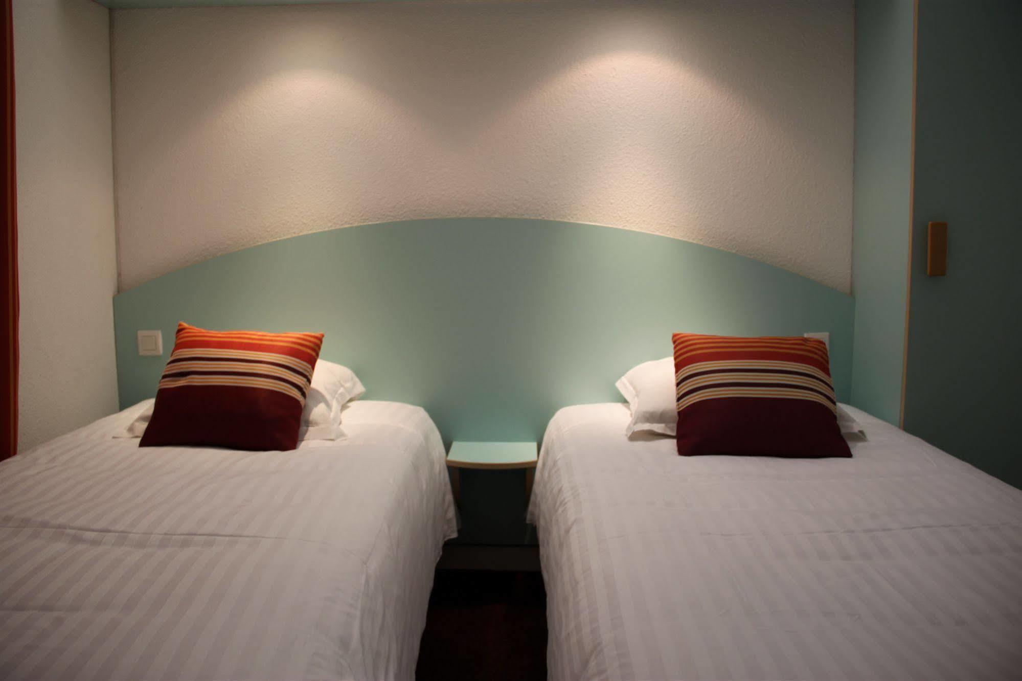 Agape Hotel Bessines ภายนอก รูปภาพ